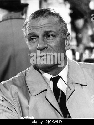 LAURENCE OLIVIER Portrait à BUNNY LAKE EST ABSENT 1965 réalisateur / producteur OTTO PREMINGER roman Marryam Modell (Evelyn Piper) scénario John Mortimer et Penelope Mortimer Wheel Productions / Columbia Productions Banque D'Images