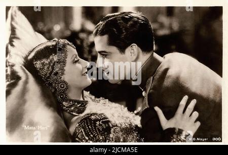 Portrait de Grand Garbo et Ramon Novarro à Mata Hari (1931) - époque silencieuse d'Hollywood Banque D'Images