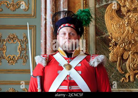 Un sentinelle du 92nd (Gordon Highlanders) Regiment de pied à la Duchesse du ballon de Richmond au Palais Egmont à Bruxelles, Belgique Banque D'Images