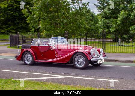 1992 90s années quatre-vingt-dix Red MORGAN PLUS 4/4 1994cc essence 4 Speed Manual; automobiles présentées pendant les 58th ans de l'Assemblée de Manchester à Blackpool Touring pour les voitures Veteran, Vintage, Classic et chérités. Banque D'Images