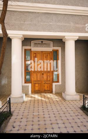 L'entrée principale. Dans un appartement recréé du poète ouzbek Alexandre Shiryaevets, un ami de Sergei Yesenin, qu'il a visité. À Tachkent, ouzbek Banque D'Images