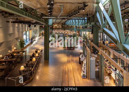 Intérieur du centre commercial de bikini Berlin, Charlottenburg, Berlin Ouest, Allemagne Banque D'Images