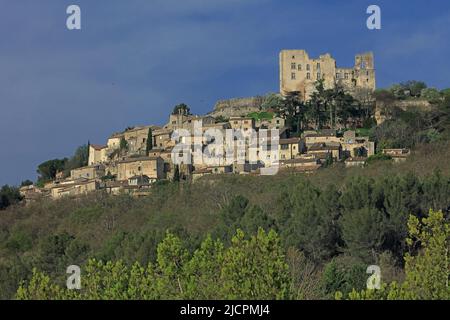 France, Vaucluse Lacoste, village dans le Parc naturel régional du Luberon Banque D'Images