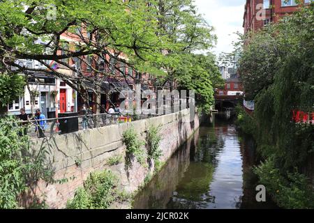 Célèbre canal Street dans le centre de Manchester Royaume-Uni Banque D'Images