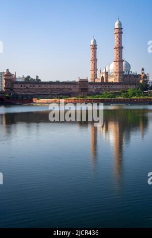 Taj UL Masajid, Bhopal, Madhya Pradesh, Inde. L'une des plus grandes mosquées d'Asie Banque D'Images