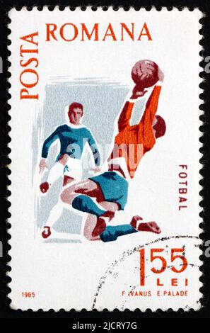 ROUMANIE - VERS 1965 : un timbre imprimé en Roumanie montre Soccer, Spartalist Games, vers 1965 Banque D'Images