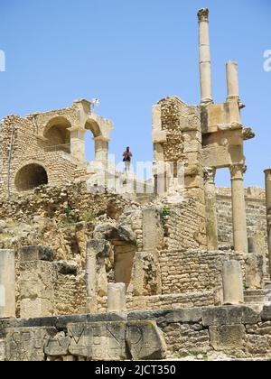 Vue partielle sur les ruines de Dougga - Tunisie Banque D'Images