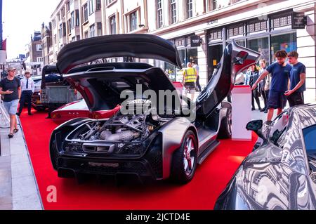 2022 Czinger 21C au Concours sur le salon automobile Savile Row à Londres Banque D'Images