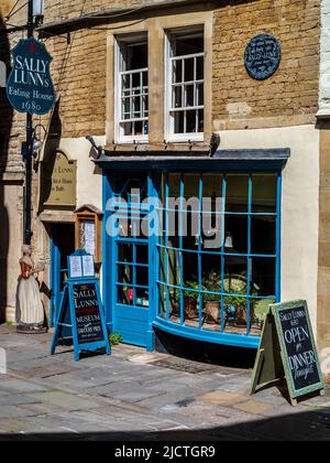 Sally Lunn's Eating House dans la ville de Bath, au service de Sally Lunn buns. La chambre l'on pense être l'une des plus anciennes maisons encore debout en baignoire Banque D'Images