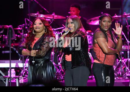 SWV en direct à la série de concerts Dell Music Center à Philadelphie avec: Sœurs avec voix (SWV) où: Philadelphie, Pennsylvanie, États-Unis quand: 05 août 2021 crédit: W.Wade/WENN Banque D'Images