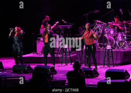 SWV en direct à la série de concerts Dell Music Center à Philadelphie avec: Sœurs avec voix (SWV) où: Philadelphie, Pennsylvanie, États-Unis quand: 05 août 2021 crédit: W.Wade/WENN Banque D'Images