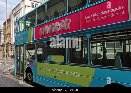 Service d'autobus Mersey Cross-River 471 vers Heswall, technologie hybride Arriva, à proximité de Castle Street, à Liverpool, Merseyside, Angleterre, L2 0NR Banque D'Images