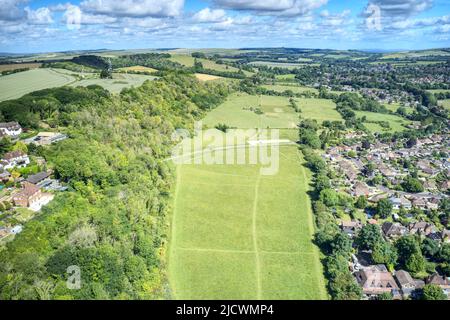 Vue aérienne de High Salvington et de la vallée de Findon entre les South Downs et la belle campagne de West Sussex dans le sud de l'Angleterre. Banque D'Images