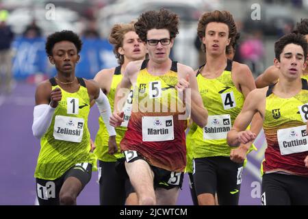 Gary Martin de l’archevêque Wood (PA) se classe troisième au 800m garçons en 1:48,59 lors de la rencontre sur piste Brooks PR Invitational High School, mercredi 15 juin 2022, à Seattle. Banque D'Images