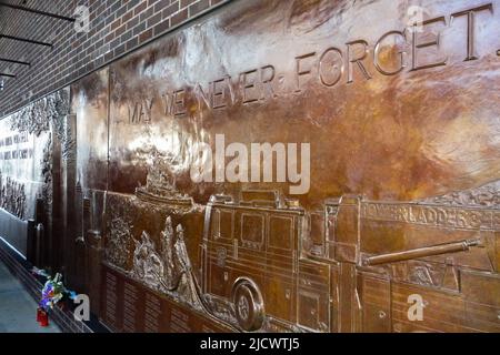N'oubliez jamais la plaque à New York Banque D'Images