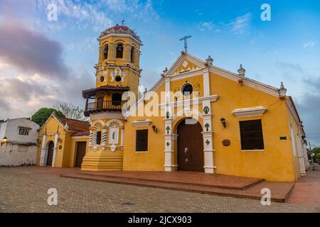 Iglesia de Santa Barbara, Mompox, site du patrimoine mondial de l'UNESCO, Colombie, Amérique du Sud Banque D'Images