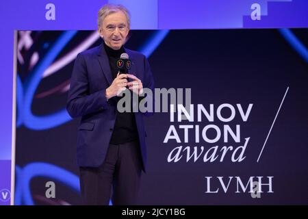 Groupe de luxe français Président et Directeur général de la LVMH Bernard Arnault participe à un événement de la LVMH au salon Vivatech Technology startups and innovation à Paris sur 16 mai 2022. Photo de Raphael Lafargue/ABACAPRESS.COM Banque D'Images
