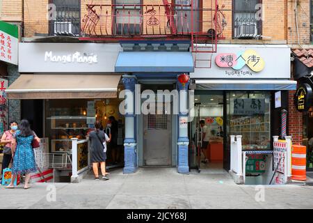 Mango Mango Mango dessert, Sugar Town, 63 Bayard St, New York, New York, New York photo d'un café de desserts et d'un magasin de bonbons dans le quartier chinois de Manhattan. Banque D'Images
