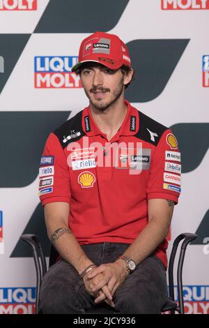 Hohenstein Ernstthal, Allemagne. 16 juin 2022. MotoGP Liqui Moly Motorrad Grand Prix Deutschland au circuit Sachsenring, Hohenstein-Ernstthal, Allemagne. Photo : Francesco Bagnaia (ITA) de l'équipe Ducati Lenovo pendant la conférence de presse pré-événement Banque D'Images