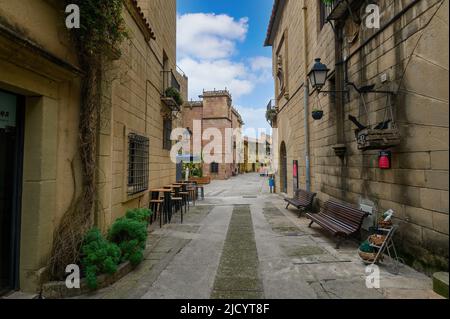 Barcelone, Espagne. Poble Espanyol - musée en plein air, construit en 1929, avec 117 bâtiments présentant l'architecture régionale typique de l'Espagne. Banque D'Images