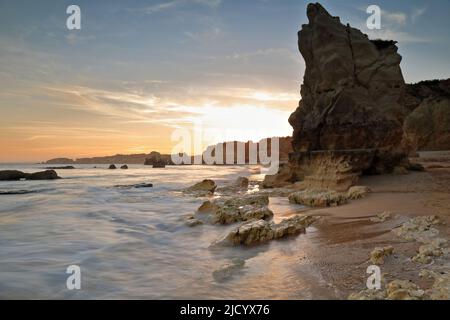 Coucher de soleil sur Praia do Amado Beach - image longue exposition. Portimao-Portugal-296 Banque D'Images