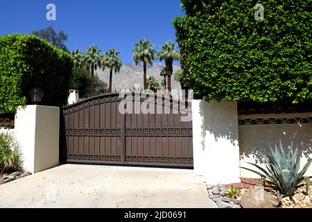 Palm Springs, Californie, États-Unis 11th juin 2022 Une vue générale de l'atmosphère du joueur de baseball Joe DiMaggio et de l'actrice Marilyn Monroe ancien domicile/domaine au 953 N. Avenida Palmas on 11 juin 2022 à Palm Springs, Californie, États-Unis. Photo par Barry King/Alay stock photo Banque D'Images