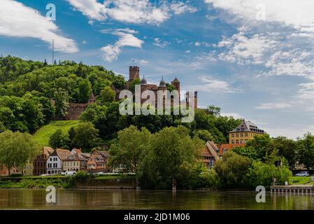 Burg Wertheim paysage photo avec ciel nuageux Banque D'Images