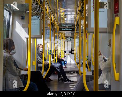 Berlin, Allemagne - août 2020: Métro et voyage à l'époque du coronavirus (COVID-19). Europe Banque D'Images