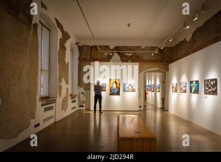 Exposition du célèbre photographe Steve Mc Curry au Palazzo delle Albere, un bâtiment de la Renaissance dans la ville de trente, Trentin-Haut-Adige-Italie Banque D'Images