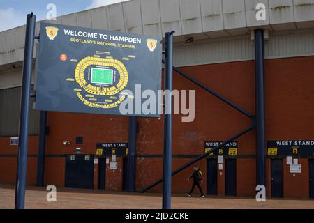 Vue de l'extérieur du parc Hampden, stade national de l'Écosse, à Mount Florida, à Glasgow, en Écosse, 7 avril 2022. N55°49,596' W4°15,287' Banque D'Images