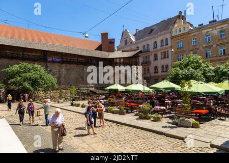 Lviv, Ukraine - 09 juin 2018 : bâtiments traditionnels de la vieille ville historique de Lviv. Banque D'Images