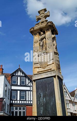 Royaume-Uni, Kent, Canterbury, les hommes de Canterbury - WW1 et WW2 Memorial Banque D'Images