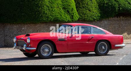 1960 ASTON MARTIN DB4 Banque D'Images