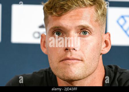 Paris, France. 17th juin 2022. Kevin Mayer, de France, assiste à la conférence de presse lors de la rencontre 2022 de Paris (athlétisme) sur 17 juin 2022 au stade de Charlety à Paris, en France. Crédit : Victor Joly/Alamy Live News Banque D'Images
