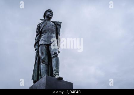 Felix Dzerzhinsky monument contre ciel nuageux. Saint-Pétersbourg, Russie. Banque D'Images