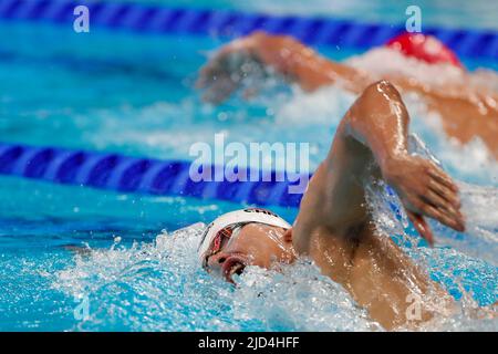 Budapest, Hongrie. 18th juin 2022. BUDAPEST, HONGRIE - JUIN 18: Xinjie Ji de Chine en compétition au Freestyle masculin 400m pendant les Championnats du monde de la FINA natation à Duna Arena sur 18 juin 2022 à Budapest, Hongrie (photo par Nikola Krstic/Orange Pictures) crédit: Orange pics BV/Alay Live News Banque D'Images