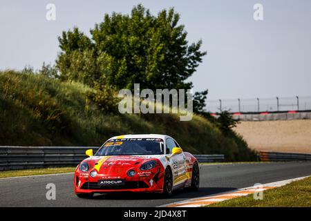 Zandvoort, pays-Bas. 17th juin 2022. 23 RICHARD Laurent (bel), Herrero Racing, Alpine A110 CUP, action pendant la ronde 3rd de la coupe Alpine Europa Cup 2022, de 17 juin à 19 sur le circuit Zandvoort à Zandvoort, pays-Bas - photo Julien Delfosse / DPPI crédit: DPPI Media/Alamy Live News Banque D'Images