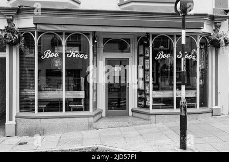 Points de vente au détail (Boo Boos) à Meneage Street, Helston, Cornwall, Angleterre Banque D'Images