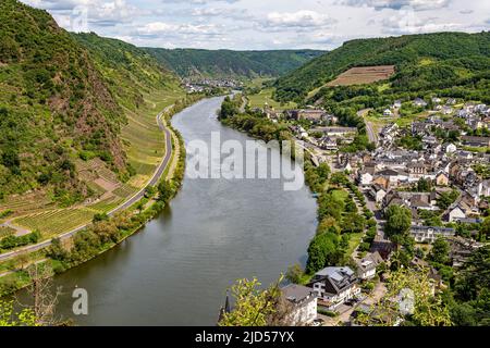 Vue sur la ville de Cochem et la Moselle. Banque D'Images