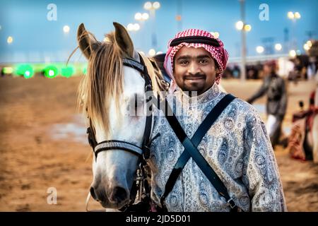 Cheval national arabe en vue portrait. J'ai cliqué sur Abqaiq Desert Safari festival Arabie Saoudite Banque D'Images