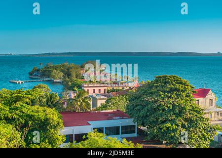 Vue sur Punta Gorda, la pointe la plus méridionale de Cienfuegos, Cuba Banque D'Images