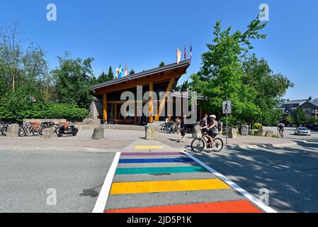 WHISTLER, C.-B., CANADA, le 30 MAI 2019 : ville de la station de ski de Whistler - Canada, à environ 125 kilomètres au nord de Vancouver Banque D'Images