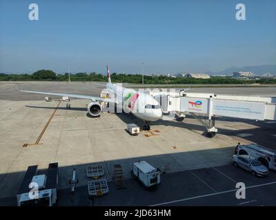 TAP Air Portugal avion à l'aéroport international Galeao Tom Jobim, Rio de Janeiro, Brésil Banque D'Images