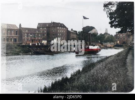 Un bateau à aubes transporte des excursions sur la rivière Witham à Boston, Lincolnshire, Angleterre. Version colorisée de : 10003036 Date: 1895 Banque D'Images