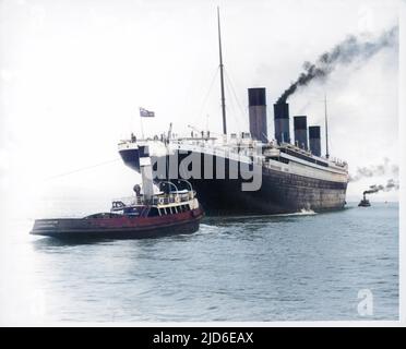 Le Titanic quitte Belfast, Irlande, pour Southampton, Angleterre pour son premier voyage New York, Etats-Unis. Il a été construit à Belfast 1909-1911, et y a aménagé et meublé 1911-1912. La photo montre la poupe du navire. Version colorisée de : 10140597 Date: 02-avr-12 Banque D'Images