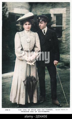 Le roi Alfonso XIII d'Espagne (1886-1931) et sa fiancée Victoria Eugénie de Battenberg (1887-1969). Version colorisée de : 10910440 Date: Vers 1905 Banque D'Images