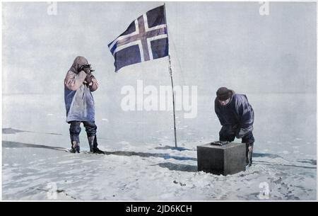 Roald Amundsen, le premier à atteindre le pôle Sud, l'a fait le 14 décembre 1911 et est revenu à la maison en toute sécurité. Les hommes d'Amundsen déterminant l'emplacement exact du pôle S. Version colorisée de : 10070249 Date: 14-déc-11 Banque D'Images