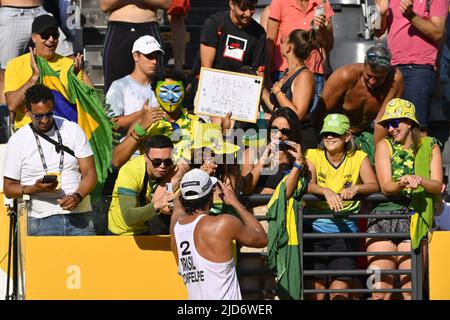 Renato/Vitor Felipe (BRA) contre Shalk/Brunner lors des demi-finales des championnats du monde de volley-ball de plage le 18th juin 2022 au Foro Italico à Rome, Italie. Banque D'Images