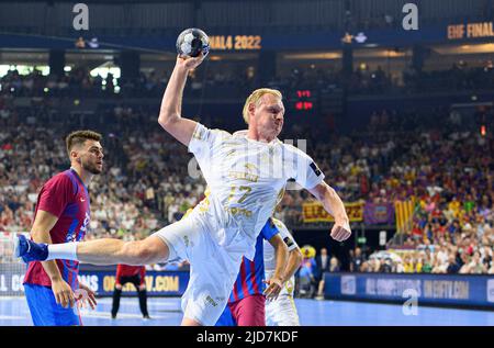 But lancer Patrick WIENCEK (KI) action, duels, handball Champions League final four, demi-finales, THW Kiel (KI) vs FC Barcelone (Barca), on 18 juin 2022 à Koeln/ Allemagne. Â Banque D'Images