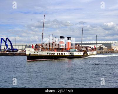 Bateau à vapeur à aubes Waverley quittant Port Ayr le 15th juin 2022 Banque D'Images